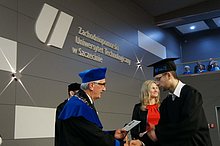 #65. Studenci - Absolwenci Wydziału Informatyki - 2017